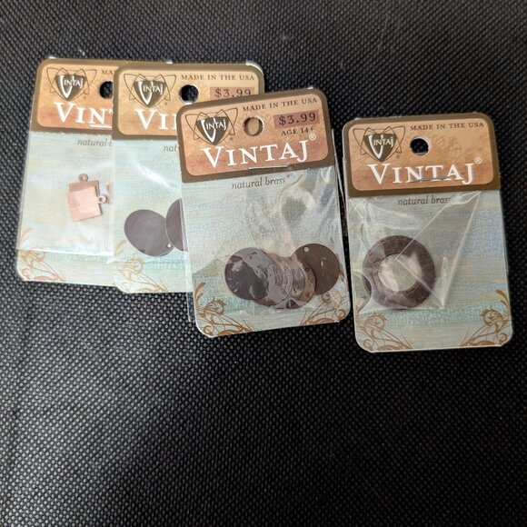 Lot of Vintaj brass jewelry making findings - Picture 4 of 5